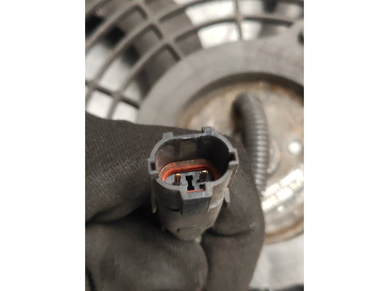 Recambio de electroventilador para kia carens 2.0 turbodiesel cat referencia OEM IAM A00514600  