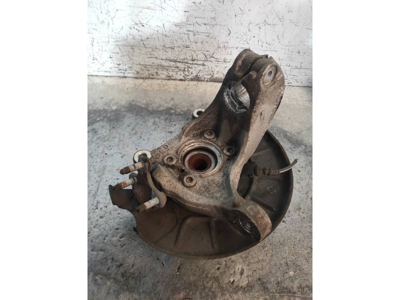 Recambio de mangueta delantera derecha para volkswagen passat berlina (3c2) highline referencia OEM IAM   