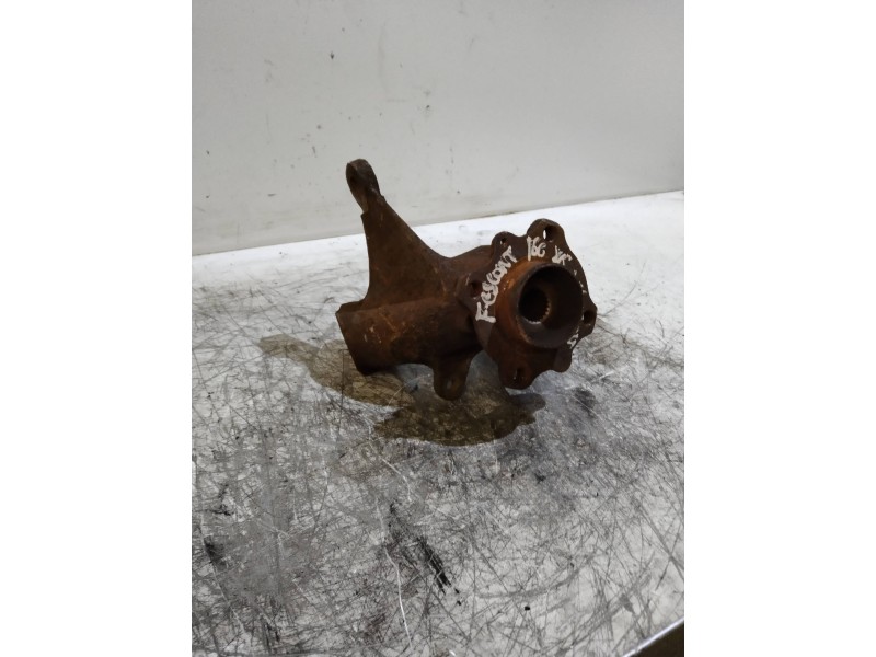 Recambio de mangueta delantera izquierda para ford escort berlina cl referencia OEM IAM   