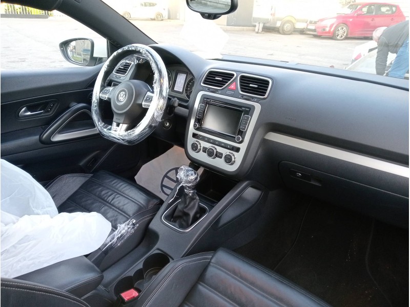 volkswagen scirocco (137) del año 2013