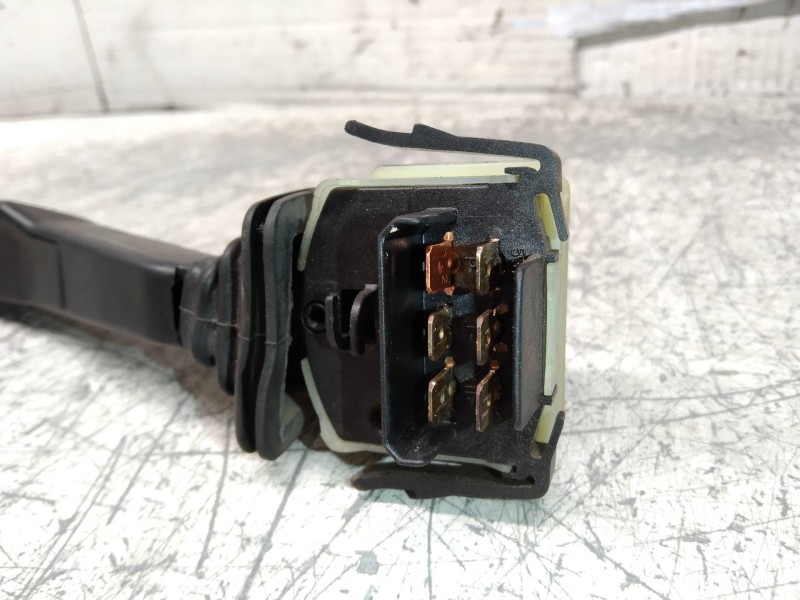 Recambio de mando limpia para volvo serie 440 turbo referencia OEM IAM 413436  