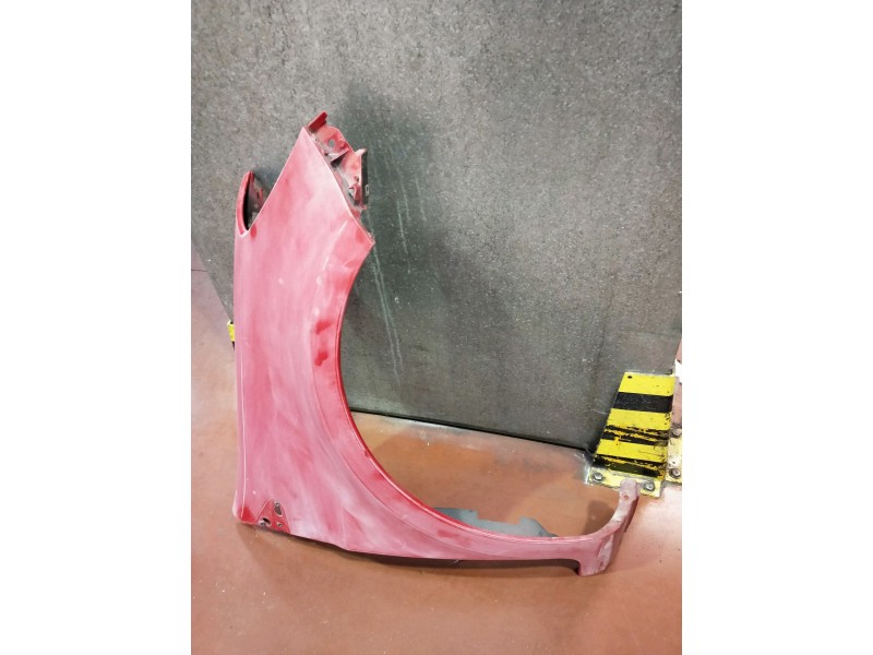 Recambio de aleta delantera derecha para renault clio iii 1.5 dci diesel cat referencia OEM IAM   