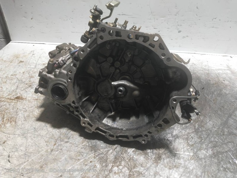 Recambio de caja cambios para toyota celica (t23) 1.8 referencia OEM IAM 31205015  