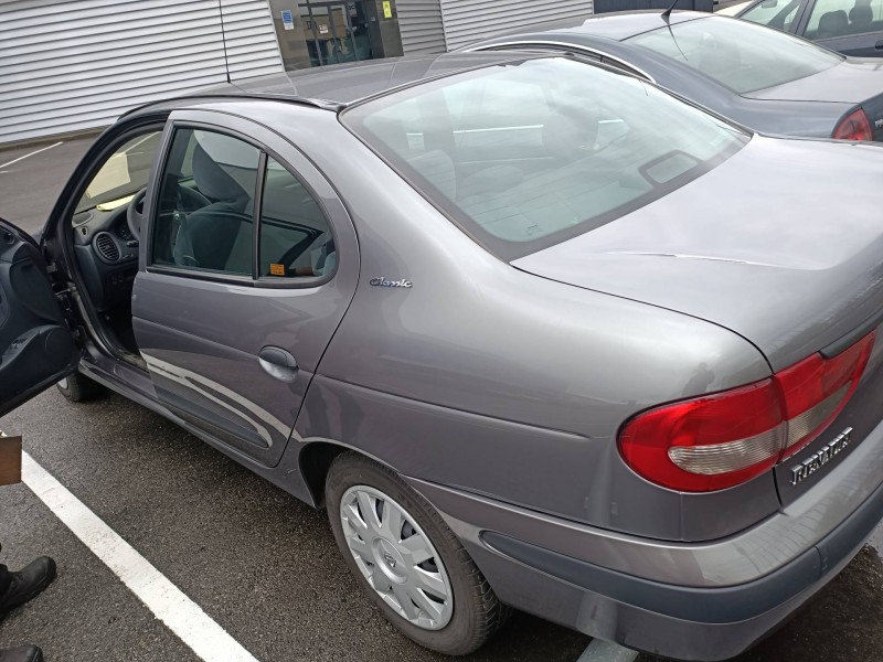 renault megane i fase 2 classic (la..) del año 2003