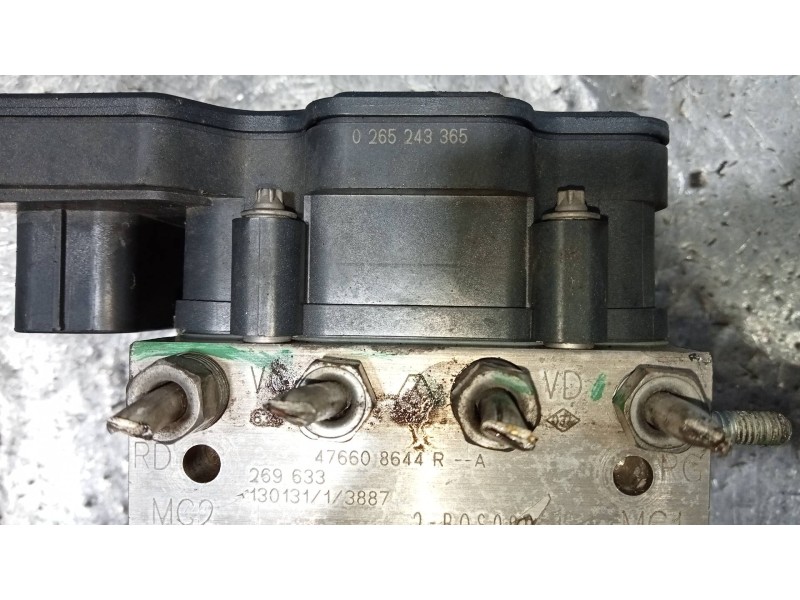 Recambio de abs para dacia sandero podium referencia OEM IAM 0265243365 476608644R 