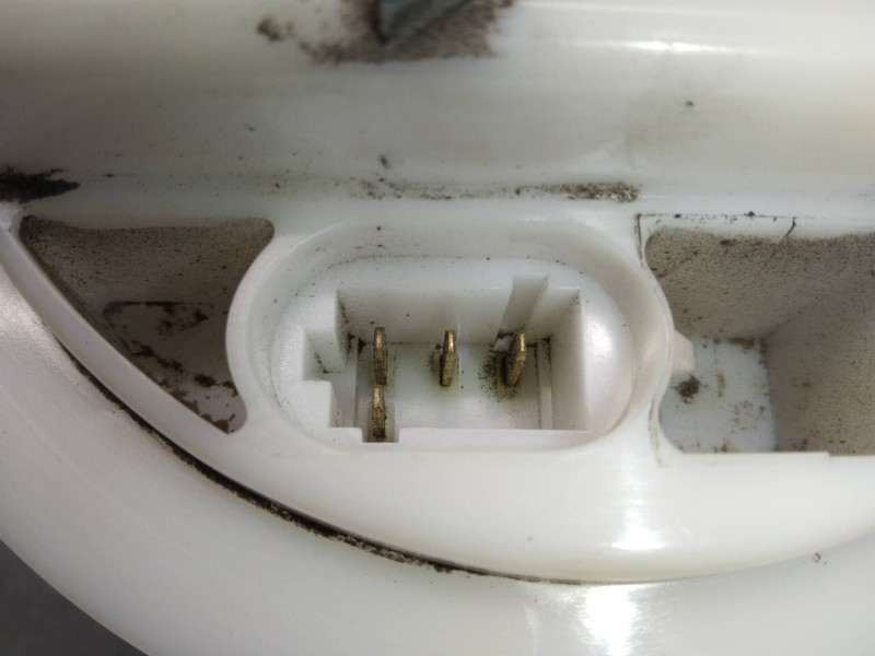 Recambio de bomba combustible para dacia logan ambiance referencia OEM IAM 8200307403A 0974690990003 