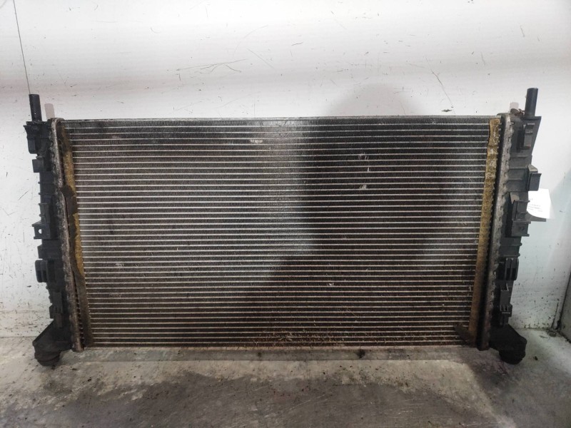 Recambio de radiador agua para ford focus berlina (cap) ghia referencia OEM IAM 3M5H8005RK  