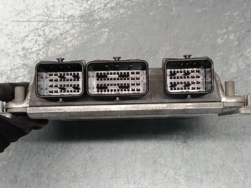 Recambio de centralita motor uce para peugeot 307 break / sw (s1) sw port aventura referencia OEM IAM 0281012140 9658372980 EDC1