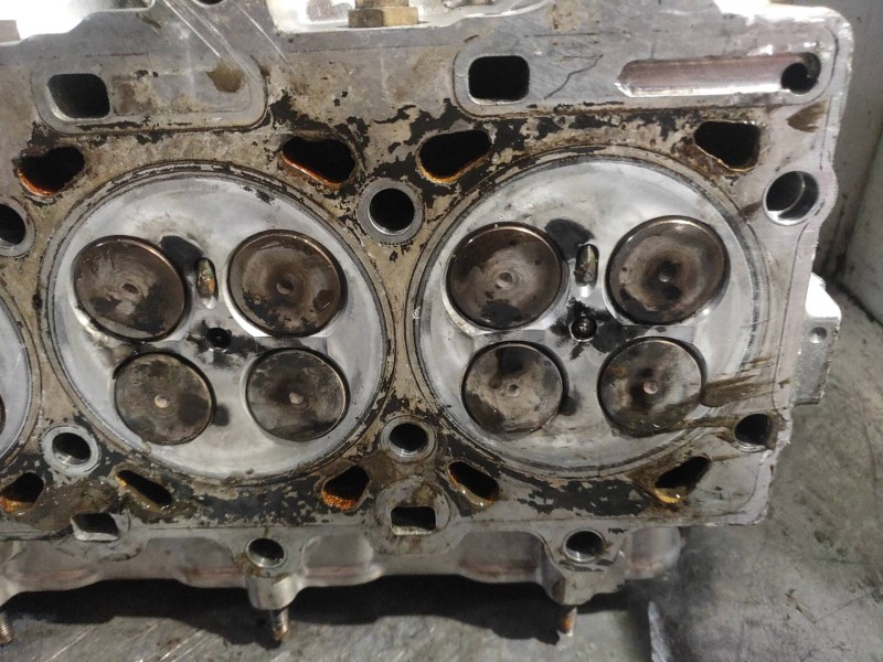 Recambio de culata para chrysler voyager (rg) 2.5 crd lx referencia OEM IAM VM20C VH290 