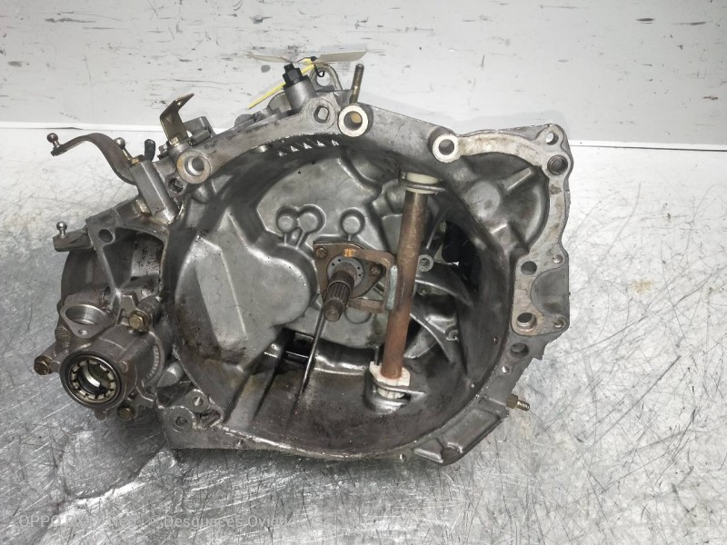 Recambio de caja cambios para peugeot 306 berlina 3/5 puertas (s1) style d referencia OEM IAM 20CH65 7525411A 