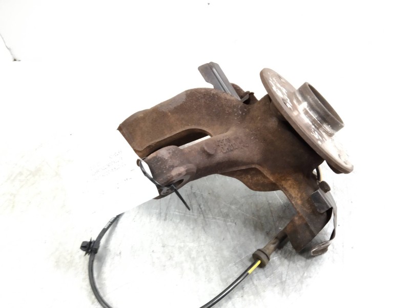 Recambio de mangueta delantera derecha para toyota aygo (kgb/wnb) básico referencia OEM IAM   
