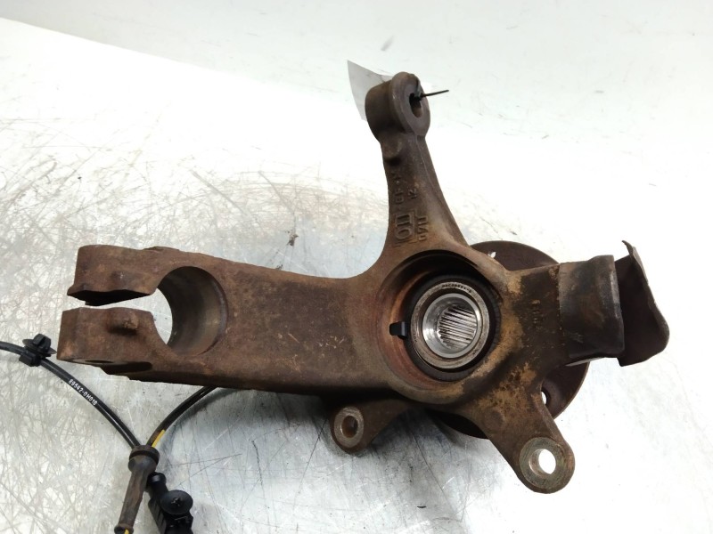 Recambio de mangueta delantera derecha para toyota aygo (kgb/wnb) básico referencia OEM IAM   