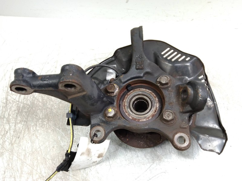 Recambio de mangueta delantera derecha para toyota auris 1.6 16v cat referencia OEM IAM   