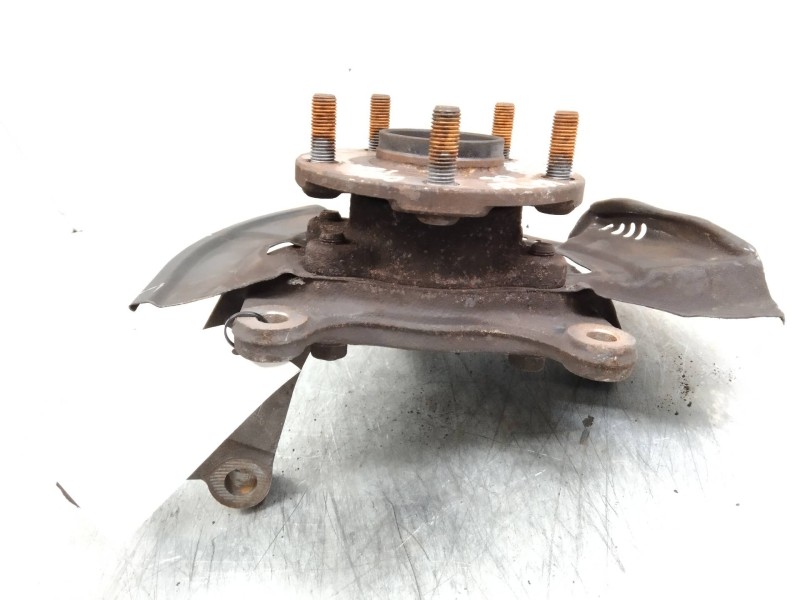 Recambio de mangueta delantera izquierda para toyota auris 1.6 16v cat referencia OEM IAM   
