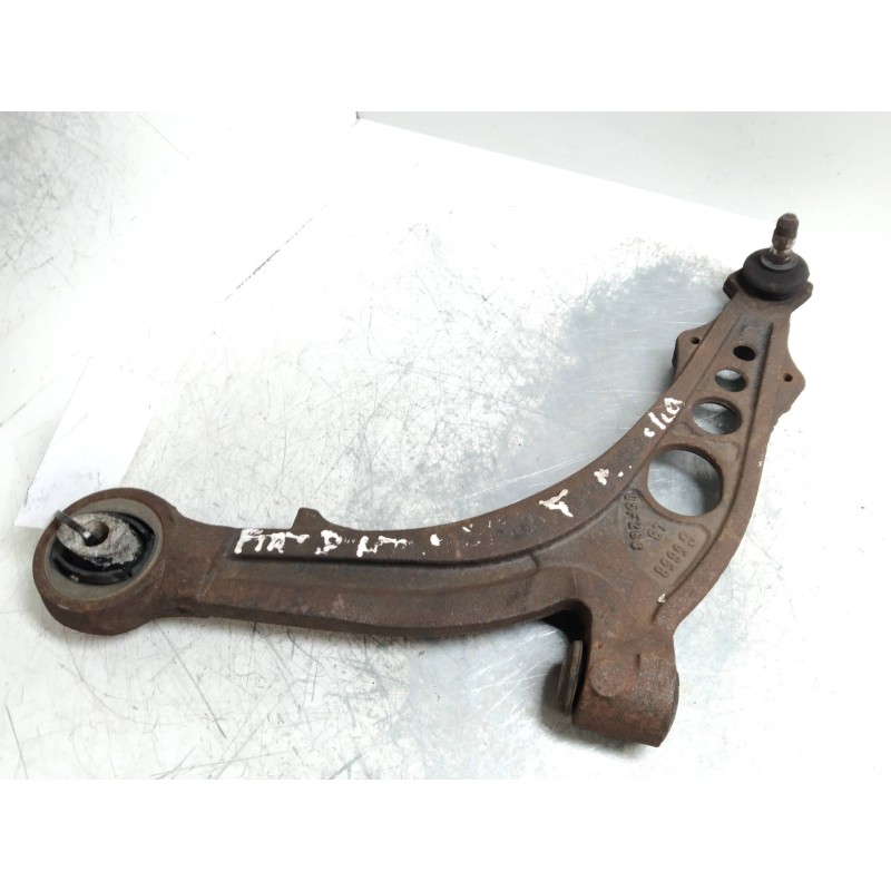 Recambio de brazo suspension inferior delantero izquierdo para fiat punto berlina (188) 1.9 d (i) referencia OEM IAM   