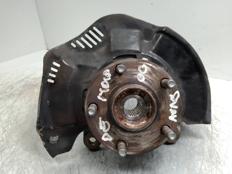 Recambio de mangueta delantera derecha para toyota auris básico referencia OEM IAM   