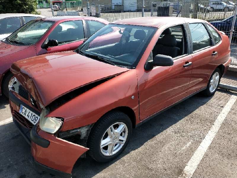 seat cordoba berlina (6k2) del año 1999