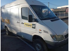 mercedes sprinter 02.00  caja cerrada del año 2004