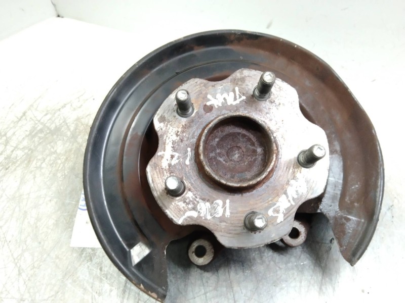 Recambio de mangueta trasera derecha para toyota auris touring sports (e18) 1.8 16v cat (híbrido) referencia OEM IAM   