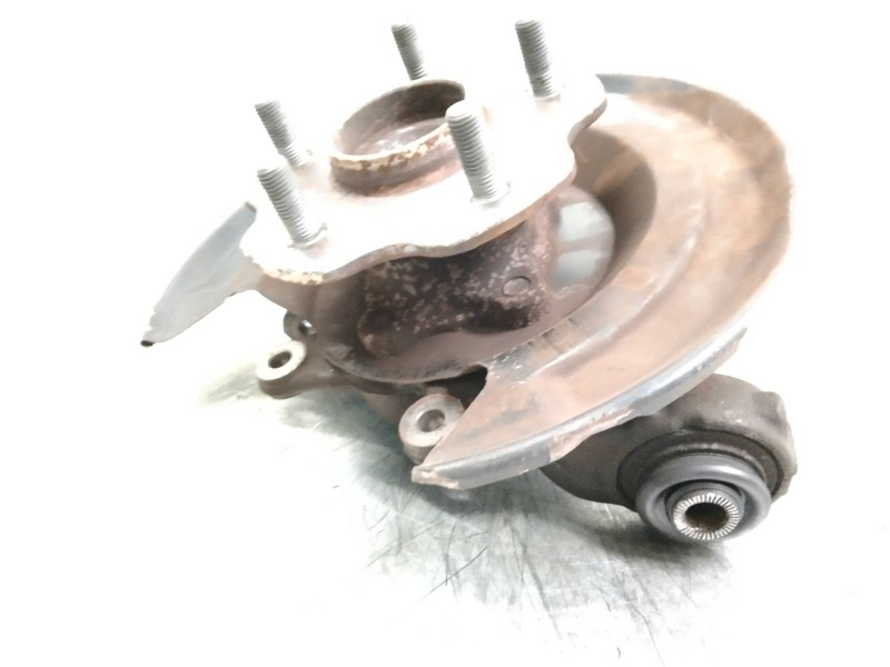 Recambio de mangueta trasera derecha para toyota auris touring sports (e18) 1.8 16v cat (híbrido) referencia OEM IAM   