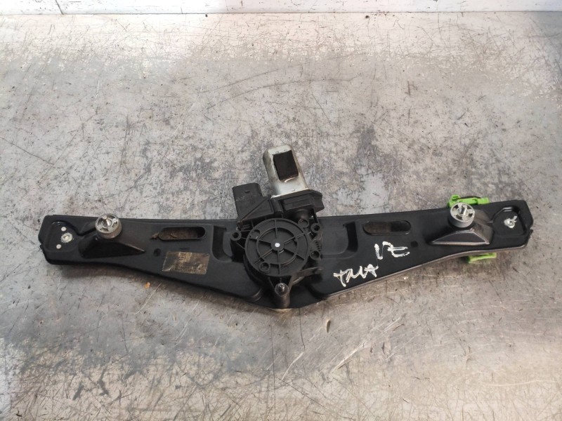 Recambio de elevalunas trasero izquierdo para bmw x1 (e84) xdrive 23d referencia OEM IAM   51352990387