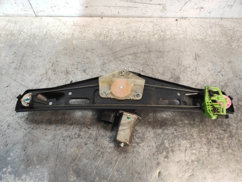 Recambio de elevalunas trasero izquierdo para bmw x1 (e84) xdrive 23d referencia OEM IAM   51352990387