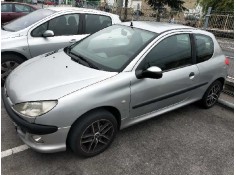 peugeot 206 berlina del año 2000