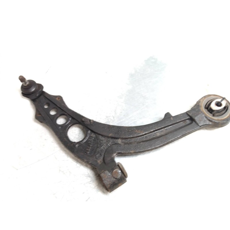 Recambio de brazo suspension inferior delantero derecho para fiat punto berlina (188) 1.2 8v elx (i) referencia OEM IAM   