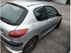 peugeot 206 berlina del año 2000 2