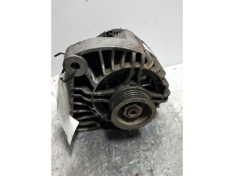 Recambio de alternador para fiat punto berlina (188) 1.2 8v sx referencia OEM IAM 468443093 DENSO 