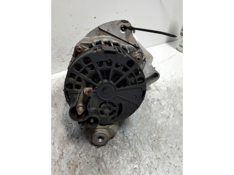 Recambio de alternador para fiat punto berlina (188) 1.2 8v sx referencia OEM IAM 468443093 DENSO 