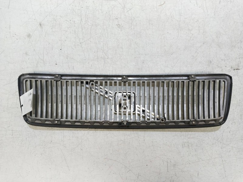 Recambio de rejilla delantera para volvo c70 coupe 2.4 turbo cat referencia OEM IAM   