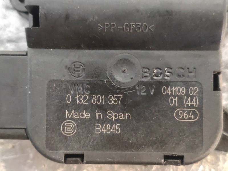 Recambio de motor apertura trampillas climatizador para seat ibiza sc (6j1) bocanegra referencia OEM IAM 0132801357  
