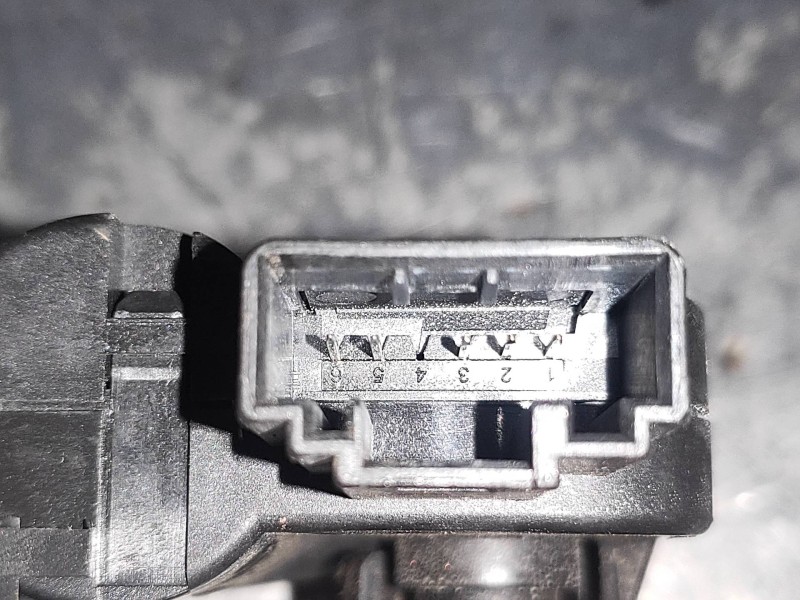 Recambio de motor apertura trampillas climatizador para seat ibiza sc (6j1) bocanegra referencia OEM IAM 0132801357  