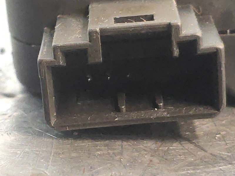 Recambio de motor apertura trampillas climatizador para seat ibiza sc (6j1) bocanegra referencia OEM IAM 0132801357  