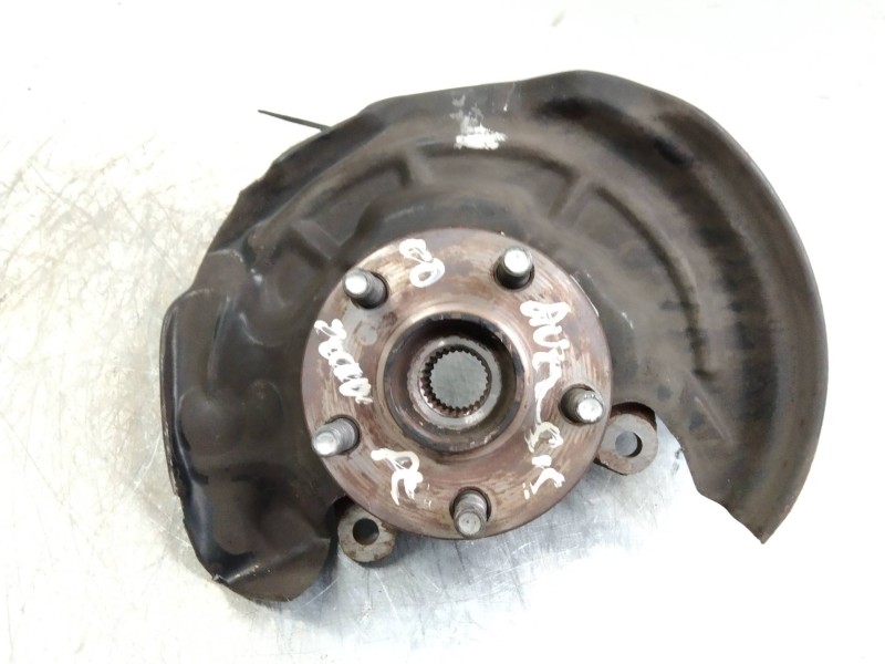 Recambio de mangueta delantera derecha para toyota avensis berlina (t 22) 2.0 d4-d luna (5-ptas.) referencia OEM IAM   