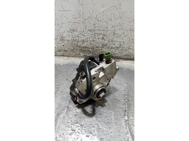 Recambio de bomba inyeccion para volvo c30 d5 kinetic referencia OEM IAM 0445010111 30756125 