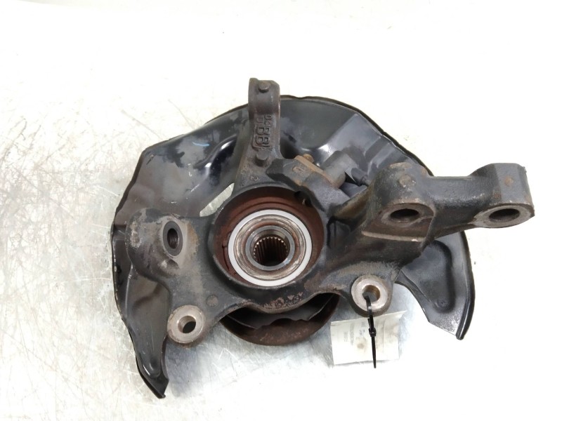 Recambio de mangueta delantera izquierda para toyota avensis berlina (t25) 2.4 16v cat referencia OEM IAM   