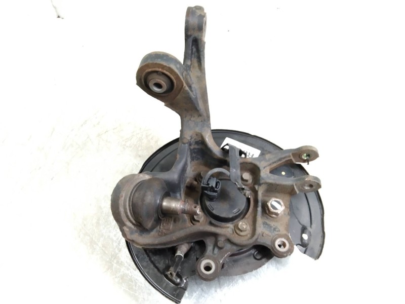 Recambio de mangueta trasera izquierda para toyota avensis wagon (t25) 2.0 turbodiesel cat referencia OEM IAM   