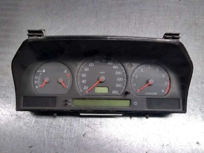 Recambio de cuadro instrumentos para volvo c70 cabriolet 2.4 20v turbo cat referencia OEM IAM 9472525 69294300T 