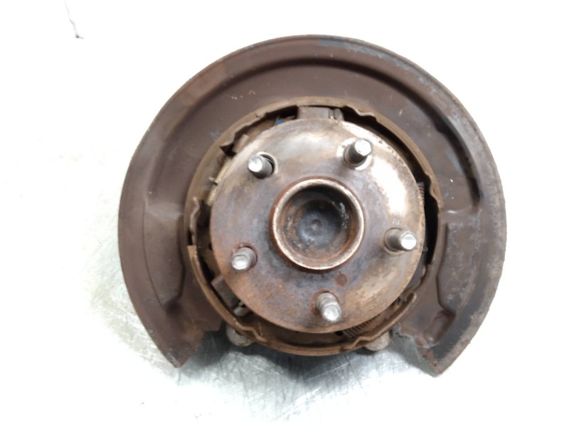 Recambio de mangueta trasera derecha para toyota avensis berlina (t25) 2.0 16v cat referencia OEM IAM   