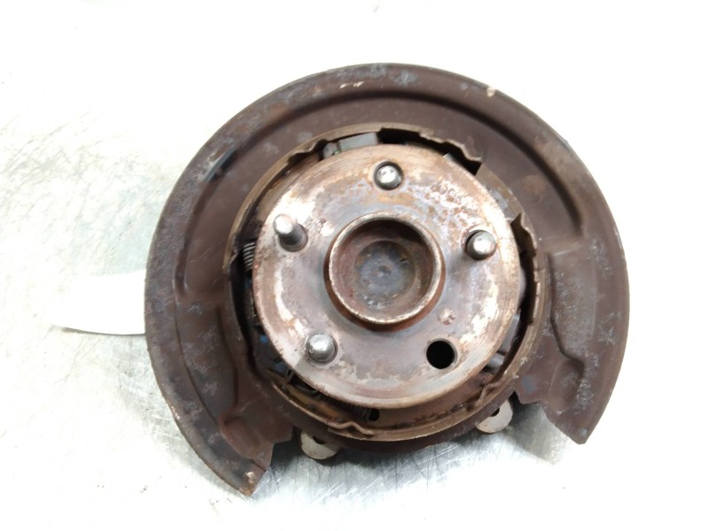 Recambio de mangueta trasera izquierda para toyota avensis berlina (t25) 2.0 16v cat referencia OEM IAM   