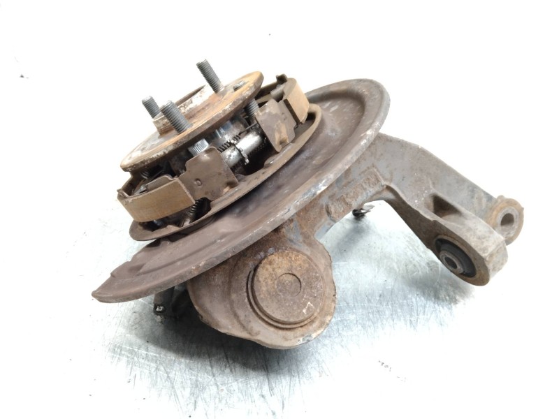 Recambio de mangueta trasera izquierda para toyota avensis berlina (t25) 2.0 16v cat referencia OEM IAM   