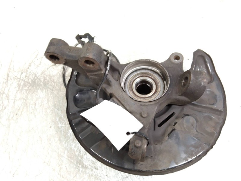 Recambio de mangueta delantera izquierda para toyota avensis berlina (t25) referencia OEM IAM   