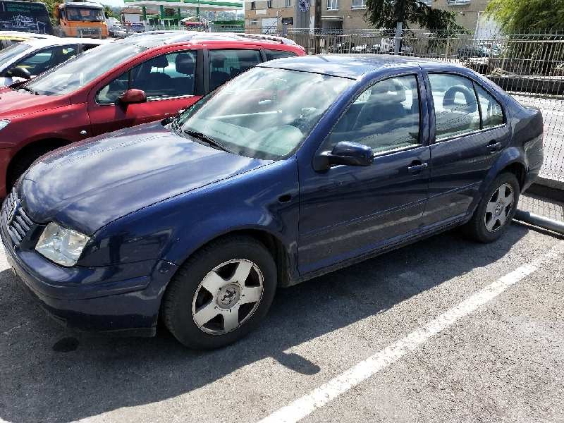 volkswagen bora berlina (1j2) del año 2001