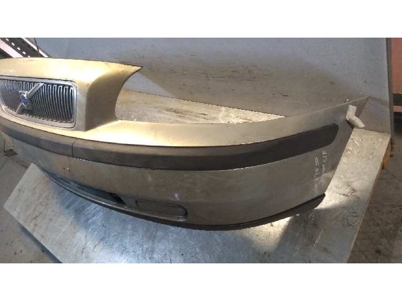 Recambio de paragolpes delantero para volvo v70 familiar 2.4 diesel cat referencia OEM IAM   