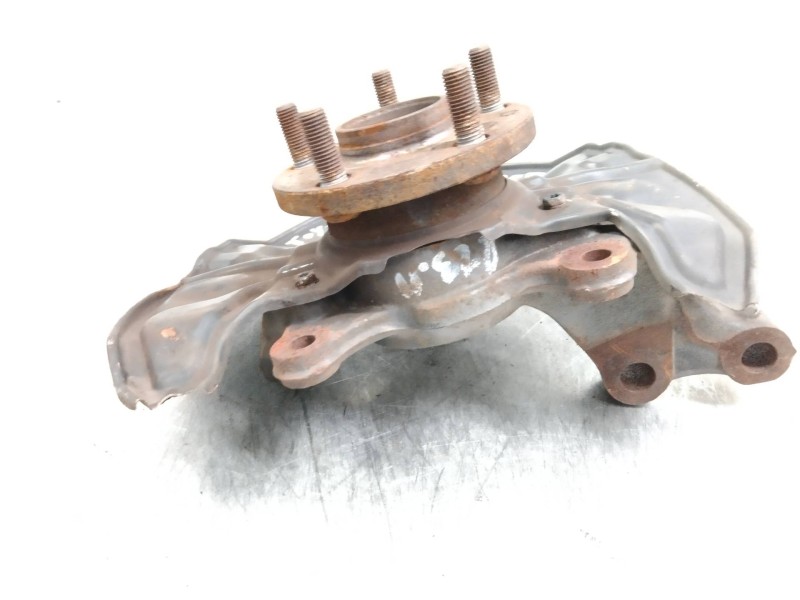 Recambio de mangueta delantera derecha para toyota avensis berlina (t25) referencia OEM IAM   