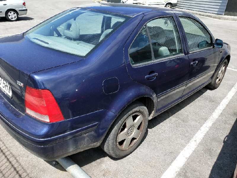 volkswagen bora berlina (1j2) del año 2001
