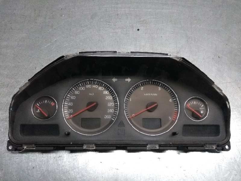 Recambio de cuadro instrumentos para volvo xc70 2.4 diesel cat referencia OEM IAM 30682277 69594220T 
