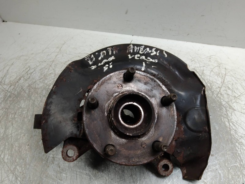 Recambio de mangueta delantera izquierda para toyota avensis verso (m20) 2.0 turbodiesel cat referencia OEM IAM   